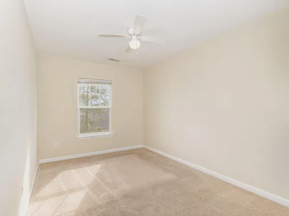 1311 Canyon Rock Ct #U105, Raleigh, NC 27610
