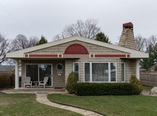 316 N Shore Dr, South Haven, MI 49090