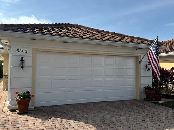 5362 Guadeloupe Way, Naples, FL 34119