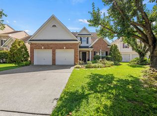 324 N Waters Edge Dr, Durham, NC 27703