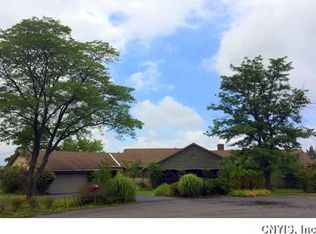 29 Cross Rd, Syracuse, NY 13224