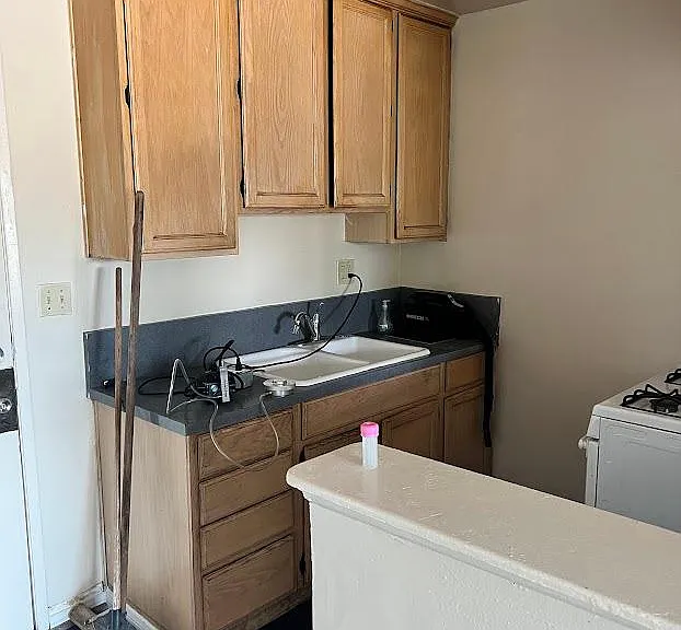 12562 Keel Ave #8 — Photo 4
