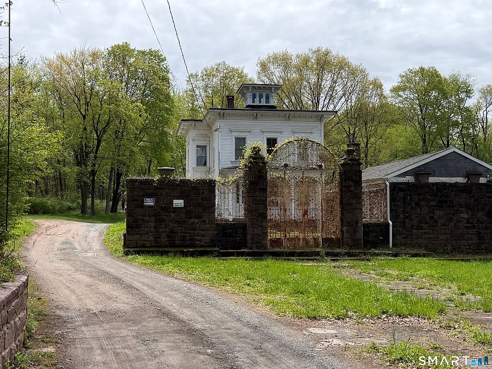 2nd image of 62R Silver Street