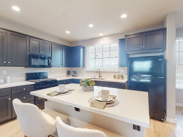 1582 Abundance Way — Photo 4