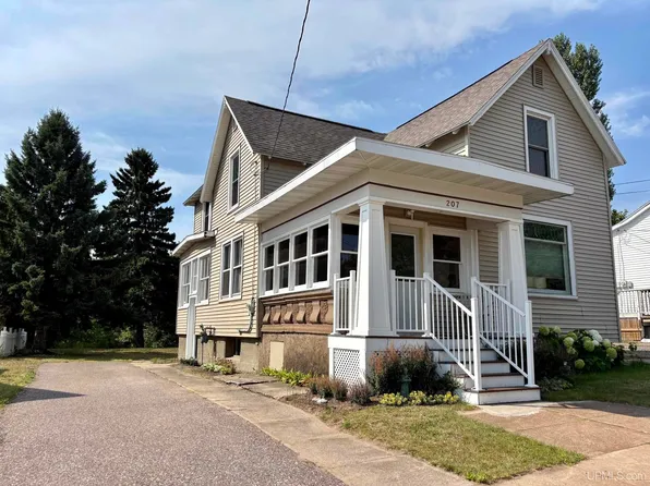 207 Mather St, Marquette, MI 49855
