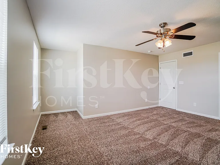 2144 Greencrest Way — Photo 11