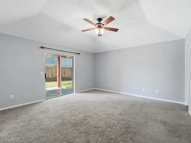 17219 Kettle Creek Dr — Photo 19