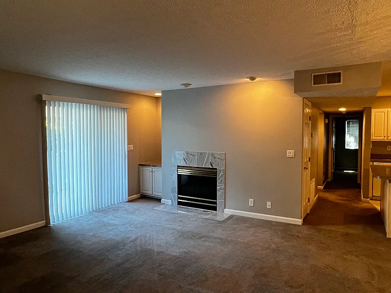 4204 Browns Ln #104 — Photo 3