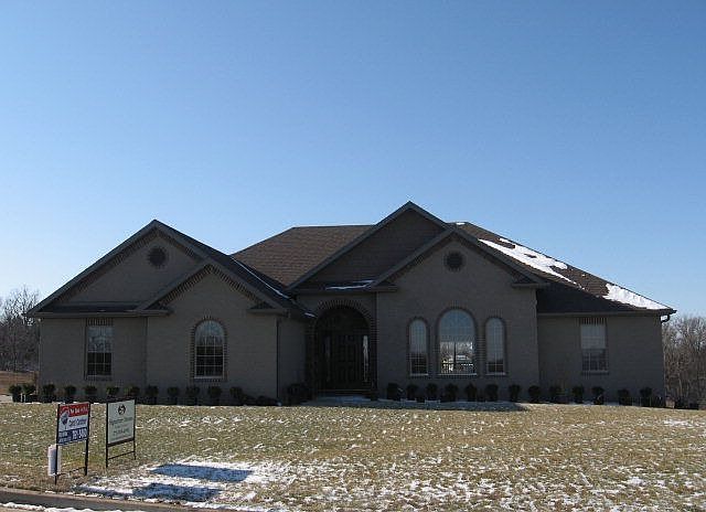 1st image of 4015 Laura Ave