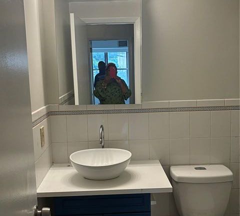 4th image of 501 N Barry Ave APT 2J