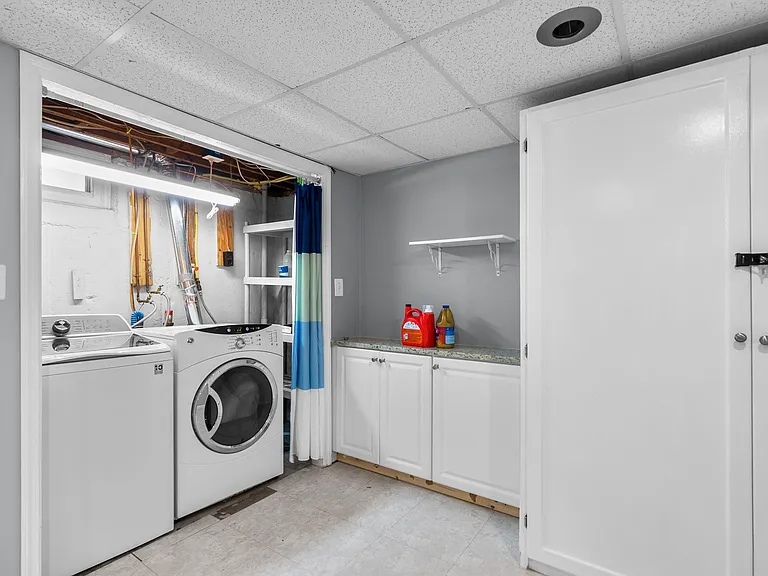 308 Clagett Dr — Photo 16