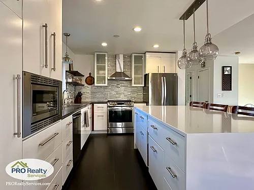 2211 Quebec Dr Photo 1