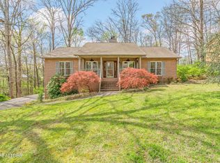 8005 Whitestone Rd, Knoxville, TN 37938