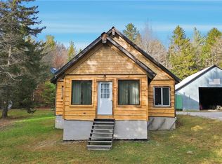 222 Oak Mountain Dr, Stratford, NY 13470