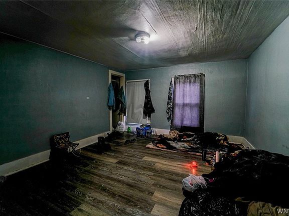 5th image of 316 Lord St