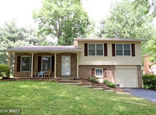 9832 Rand Dr, Burke, VA 22015