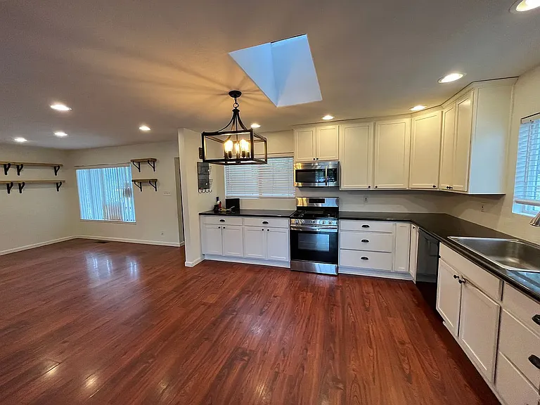 1030 Dresslerville Rd — Photo 10