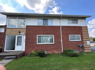 21706 E Eleven Mile Rd #16, Saint Clair Shores, MI 48081