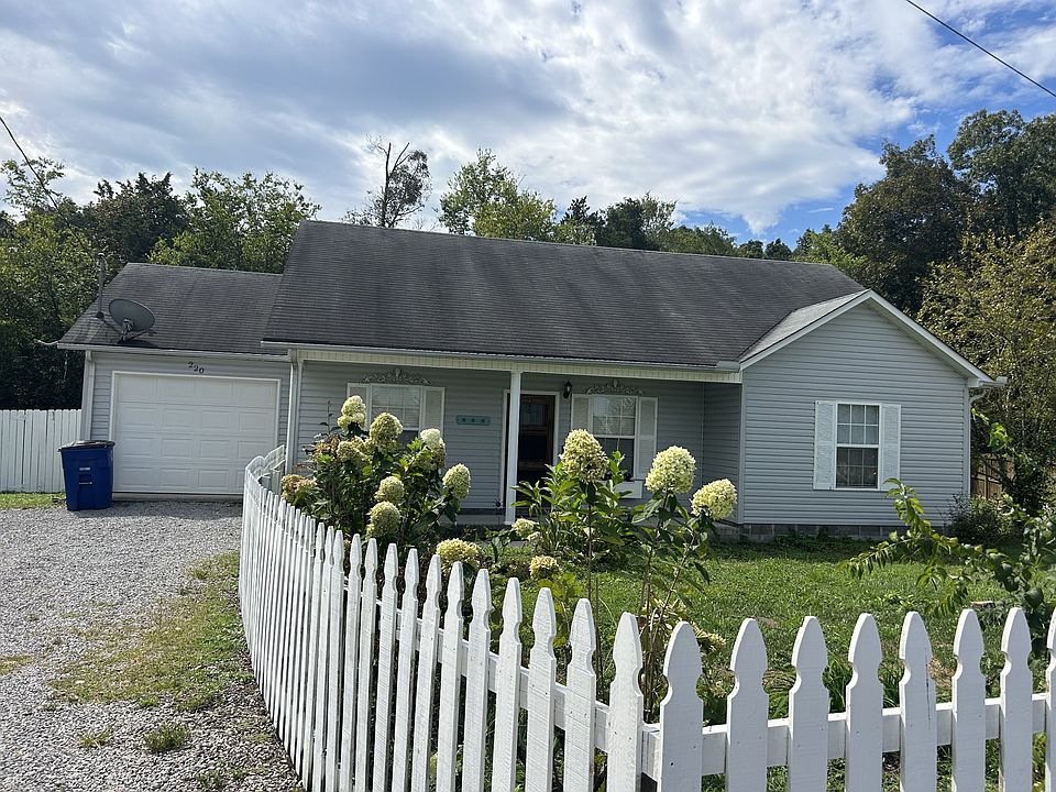 1st image of 220 Eventine Dr