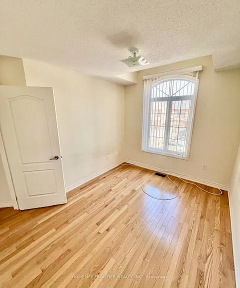 101 Alexie Way — Photo 14