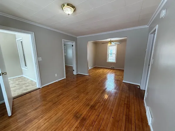 2319 4th St NE, Minneapolis, MN 55418