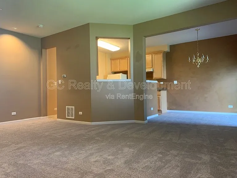 922 Kings Canyon Dr — Photo 4