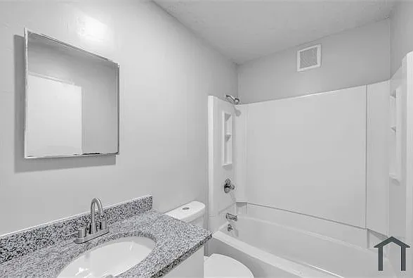 620 Celey St — Photo 7