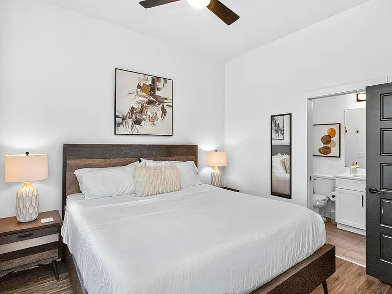738 Douglas Ave #13 — Photo 39