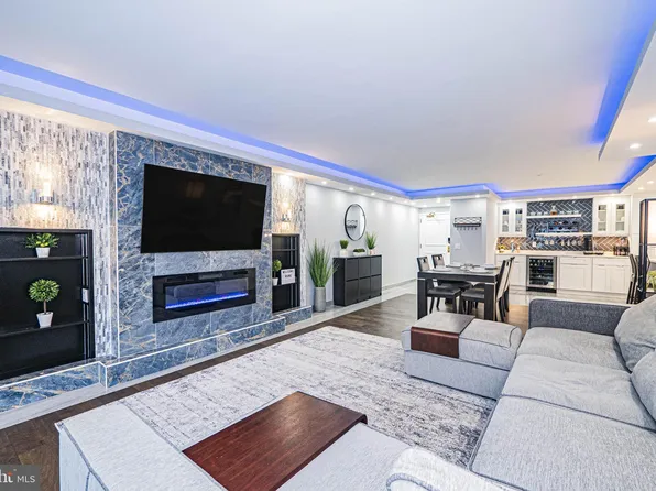 6101 Edsall Rd APT 204, Alexandria, VA 22304