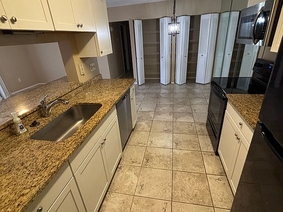 4th image of 3999 NW Cinnamon Cir #3999