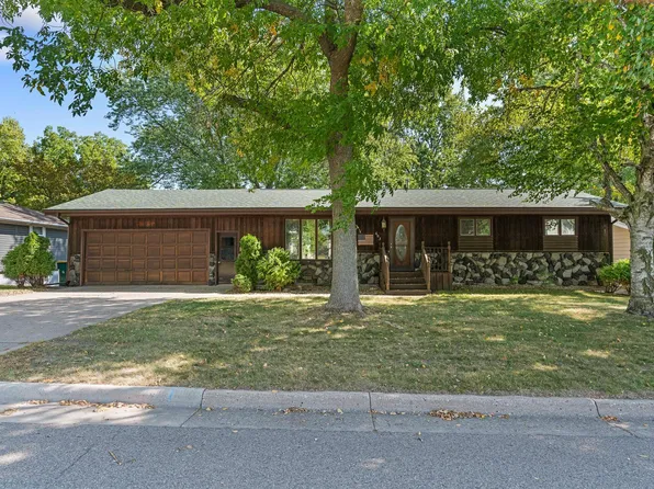 603 5th St NE, Montgomery, MN 56069