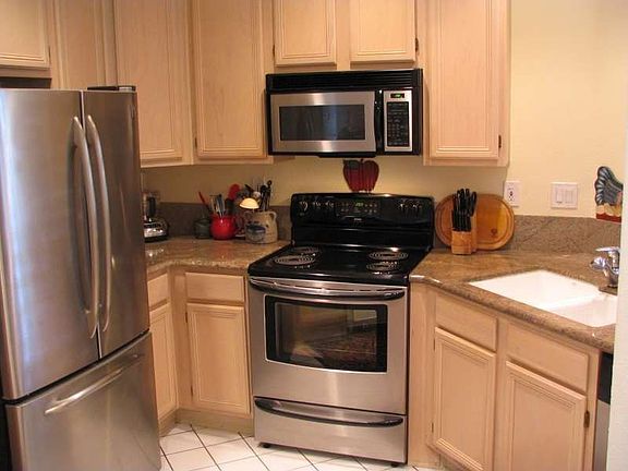 Remodeled Kitchen with Granite, Stainless, and More!