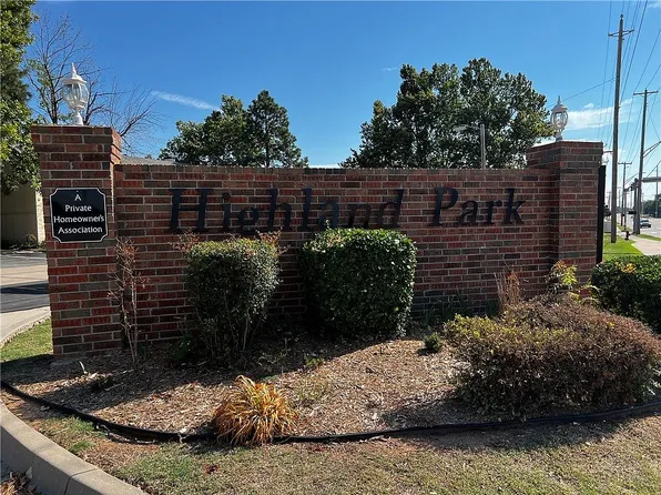 1825 E Lindsey St, Norman, OK