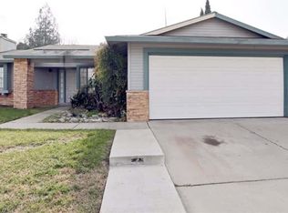 8636 Oakbank Way, Sacramento, CA