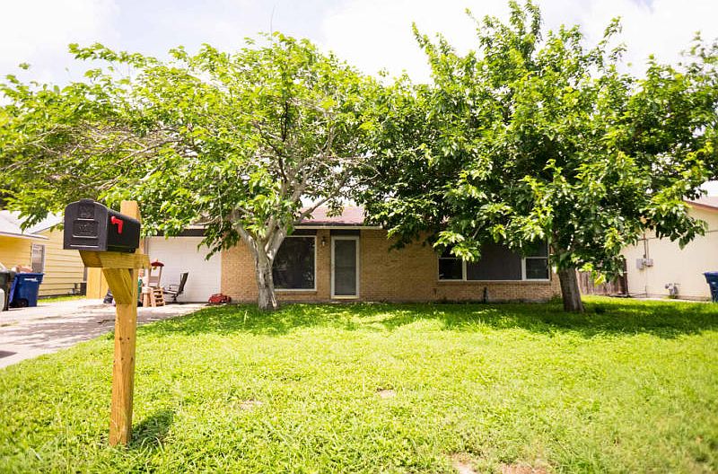 1st image of 218 Caribbean Dr