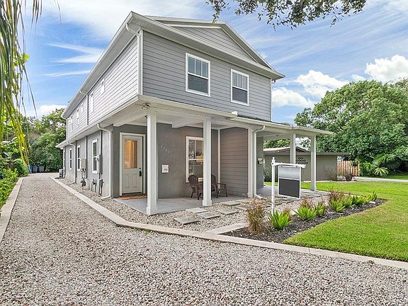 2nd image of 1024 Aragon Ave