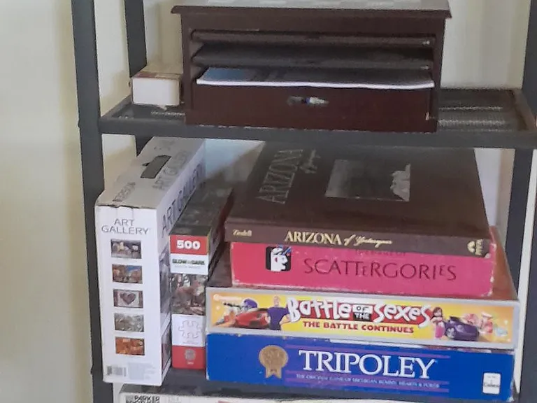 Living room. Games and puzzles.