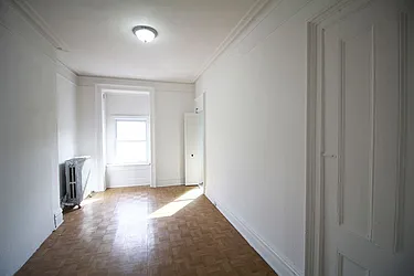 Rented by Nest Seekers International