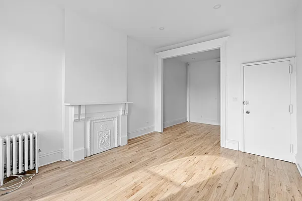 Rented by Corcoran | media 17