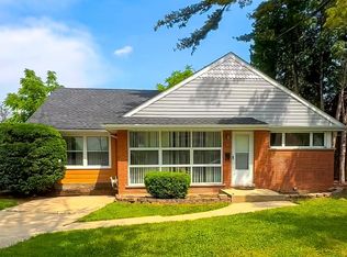 917 Bristol Ave, Westchester, IL