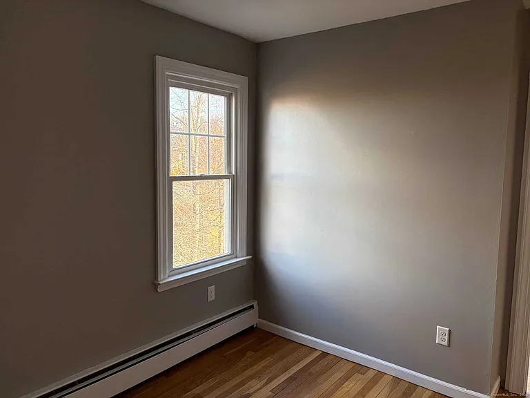 724 Middletown Ave #2 — Photo 5