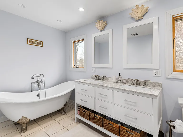 126 Fairview Ave — Photo 12
