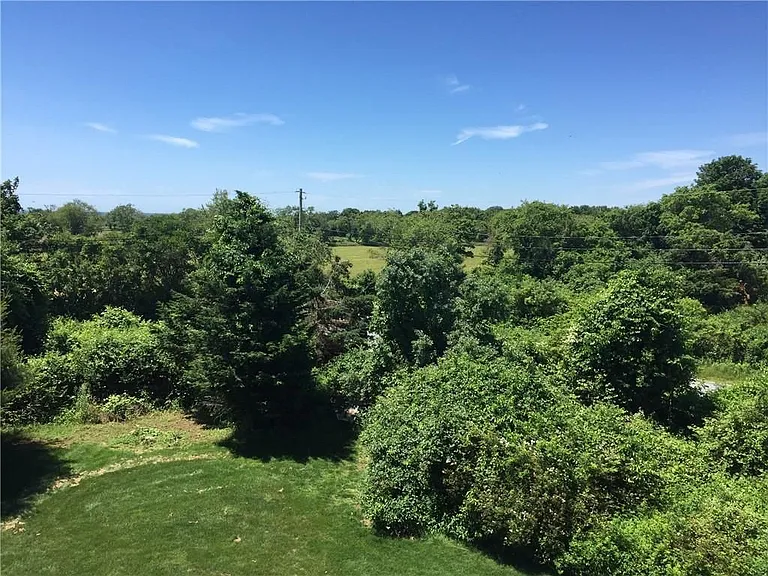 15 Seabreeze Ter — Photo 16