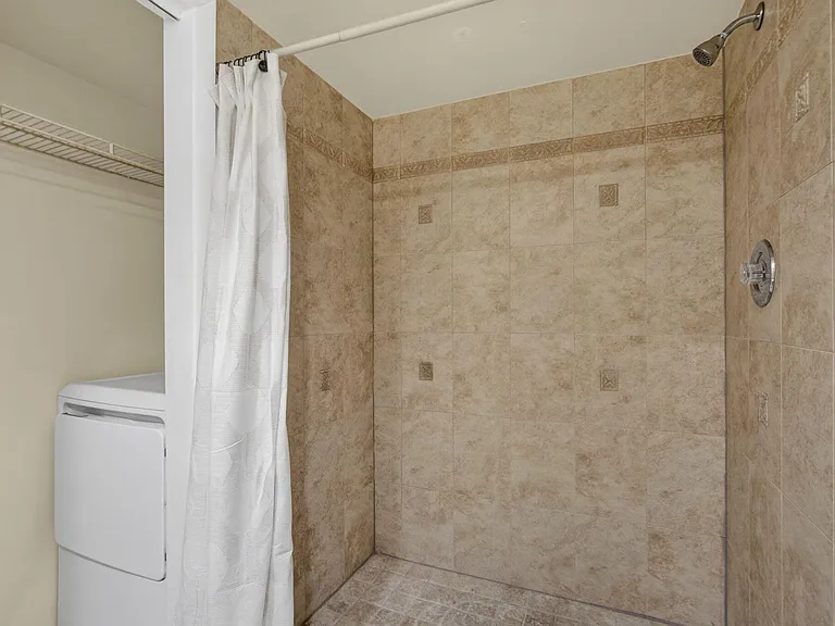 3345 Meridian Way N #C — Photo 29