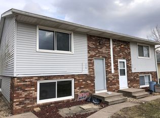 720 7th St #718, Colona, IL 61241