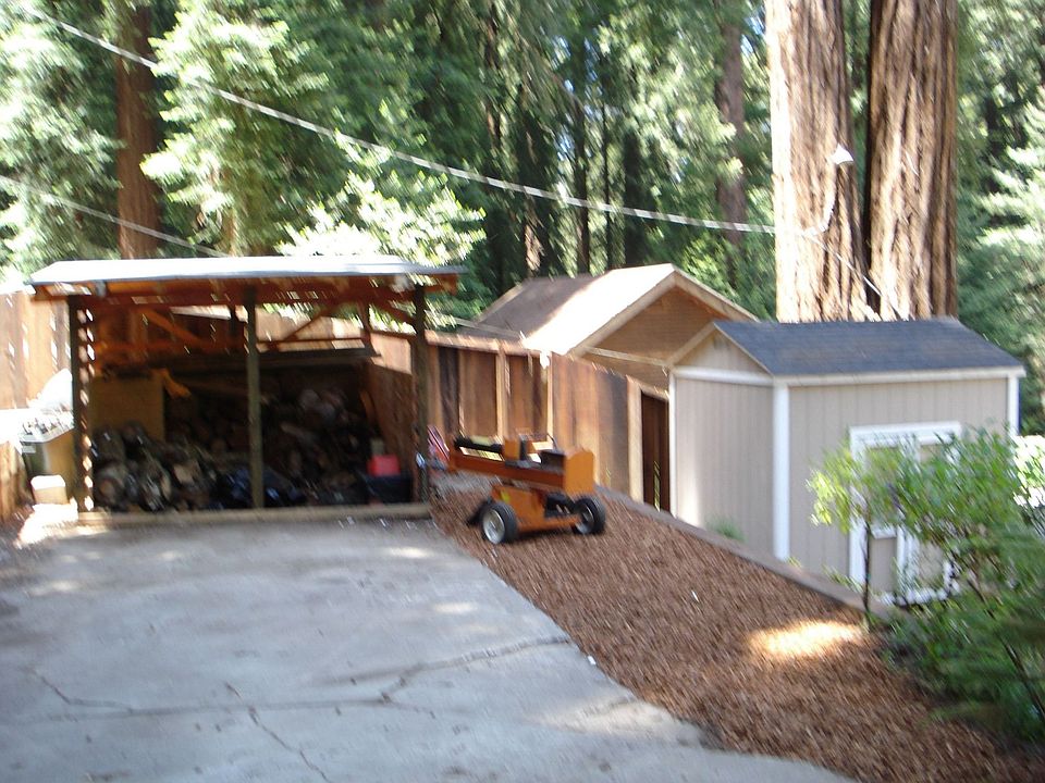 2nd image of 110 Redwood Dr
