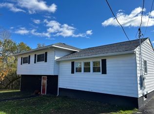8326 Seneca Tpke, New Hartford, NY 13413