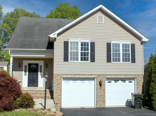 502 Ritchie Blvd, Staunton, VA 24401