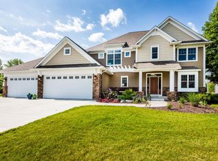 1174 Forest Brook Dr, Saint Joseph, MI