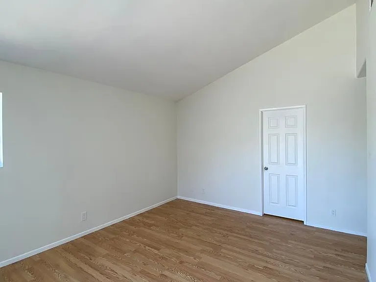 20772 Arline Ave — Photo 15